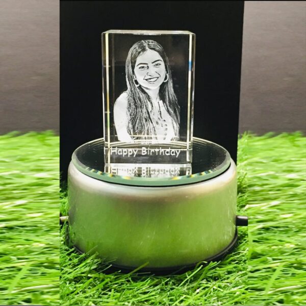 Unique 3D Crystal Portraits: Thoughtful Customized Gifts