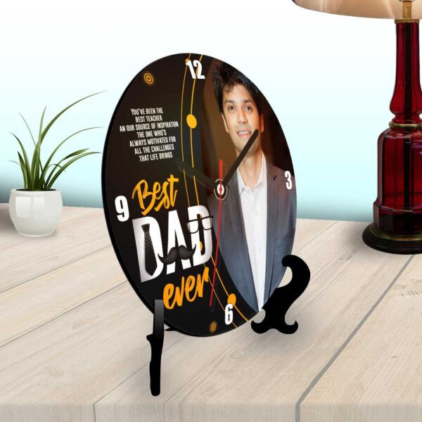 Best dad ever personalized table clock round 1